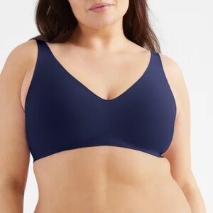KNIX // Revolution V-Neck Bra in Midnight Blue